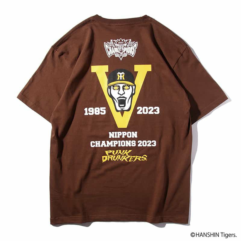 【予約受付】パンクドランカーズPUNKDRUNKERSPDSx阪神タイガース2023AREOFARE.TEE(ブラウンD.BROWN)パンクドランカーズTシャツPUNKDRUNKERSTシャツパンクドランカーズティーシャツPUNKDRUNKERSティーシャツ阪神タイガースコラボ野球